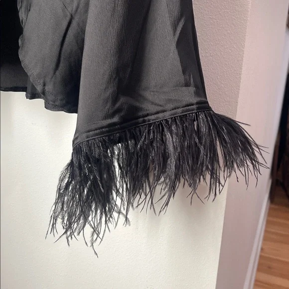 NWT VICI black satin like blouse - Picture 4 of 6